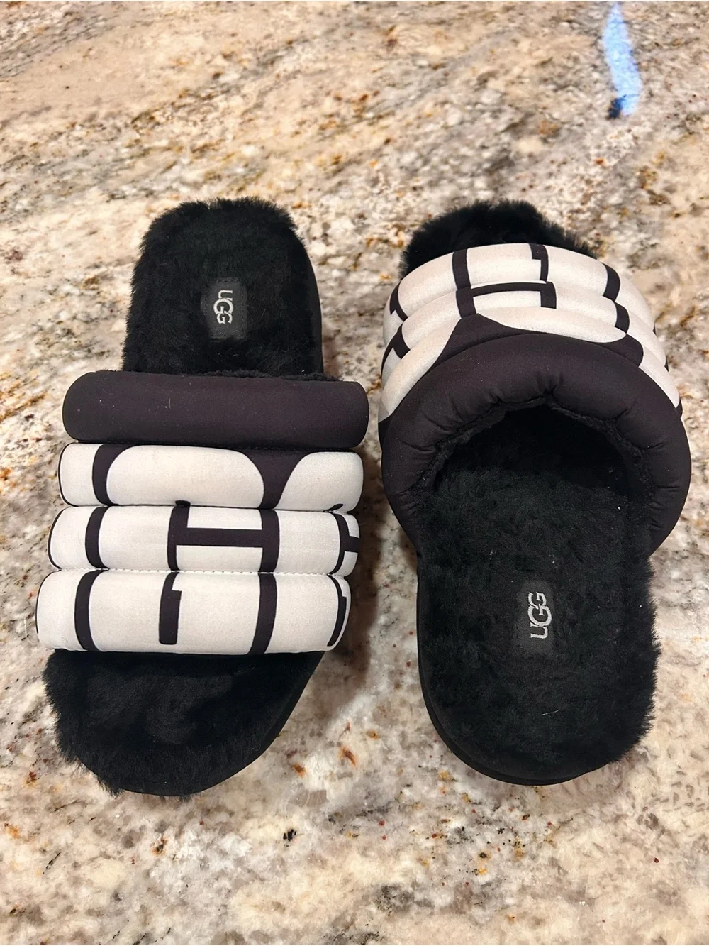 Women’s UGG Maxi Slide